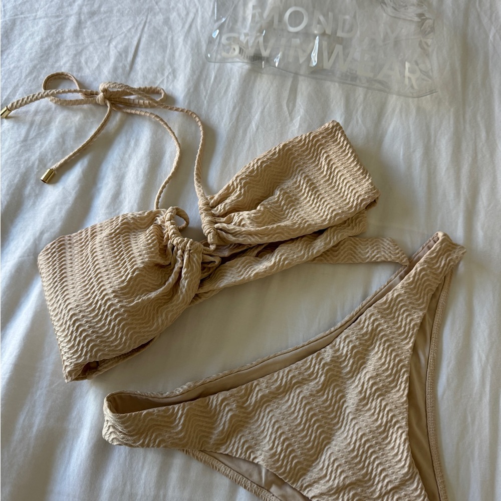 Monday swimwear set